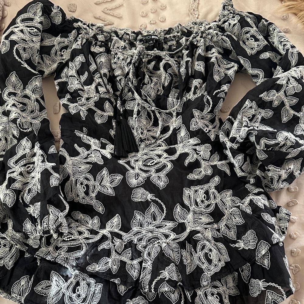 New women’s romper - Picture 3 of 4